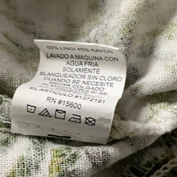 Briggs New York Women’s Green and White High Waist Palm Print Shorts - Picture 6 of 6